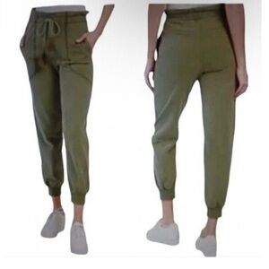 7 For All Mankind Size S Small Paper Bag Waist Army Green Jogger